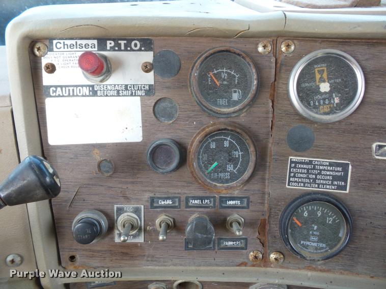 image for item BI9142 1980 Mack water truck