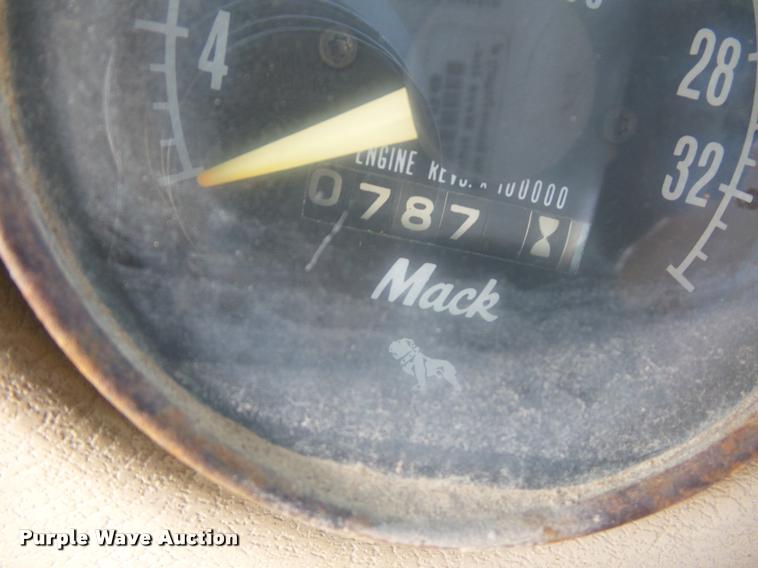 image for item BI9142 1980 Mack water truck