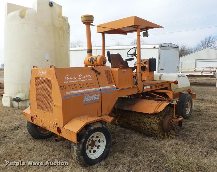 image for item BI9149 Broce RJ300 broom