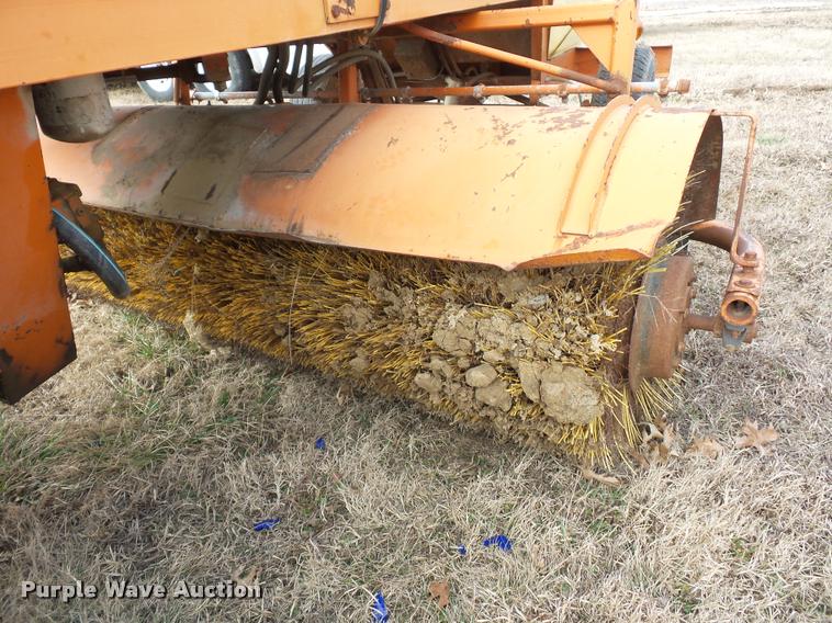 image for item BI9149 Broce RJ300 broom