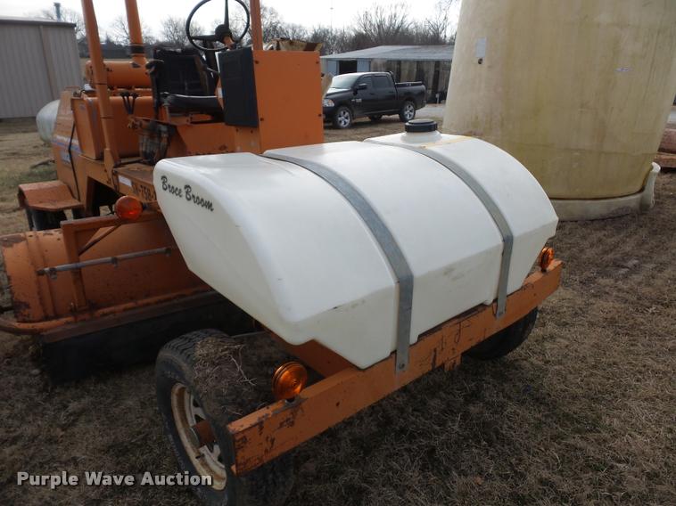 image for item BI9149 Broce RJ300 broom