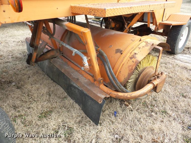 image for item BI9149 Broce RJ300 broom