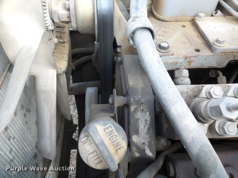 image for item BI9150 1992 Ford F700 water truck