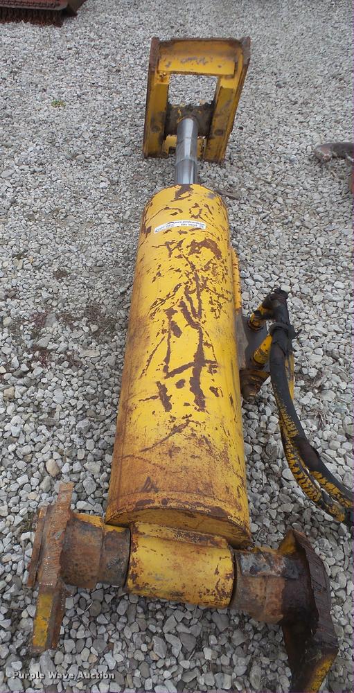 image for item BN9604 Hydraulic cylinder