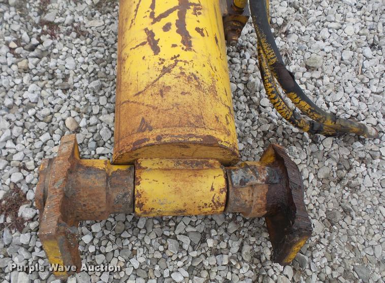 image for item BN9604 Hydraulic cylinder