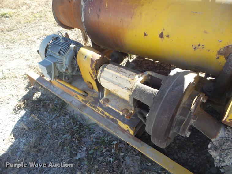 image for item BW9153 CEI 800 oil heater