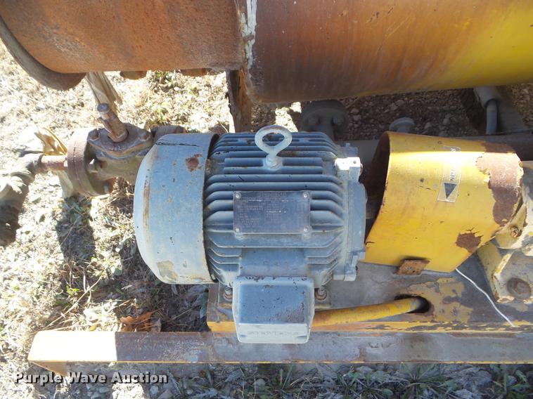 image for item BW9153 CEI 800 oil heater