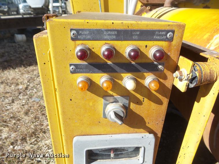 image for item BW9153 CEI 800 oil heater