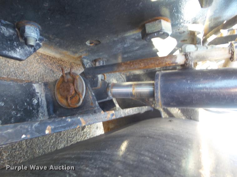 image for item BW9157 Coneqtech Universal AP600 skid steer cold planer