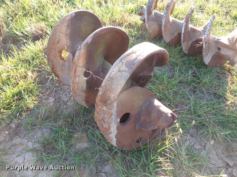 24" dirt auger bit in Bonner Springs, KS Item BW9511 sold Purple Wave