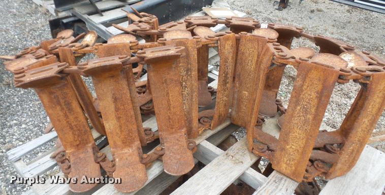 image for item BW9732 Loegerine skid steer tracks