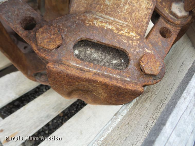 image for item BW9732 Loegerine skid steer tracks