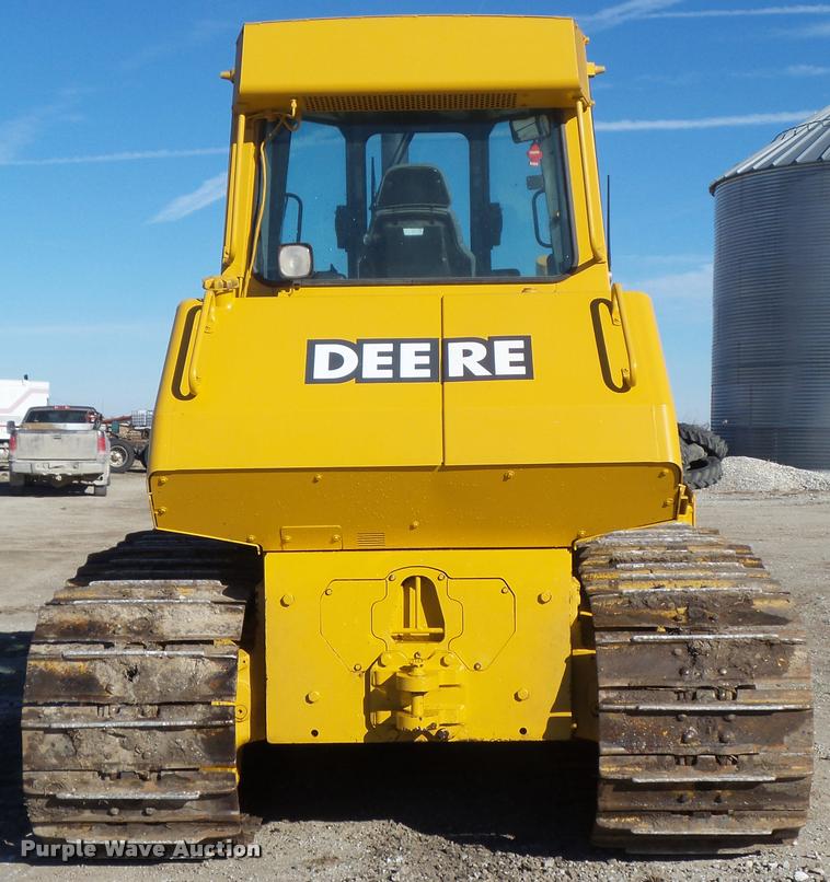 image for item CB9812 2004 John Deere 850C Series II dozer