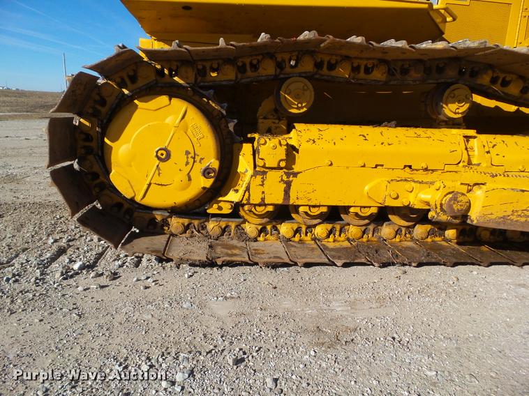 image for item CB9812 2004 John Deere 850C Series II dozer