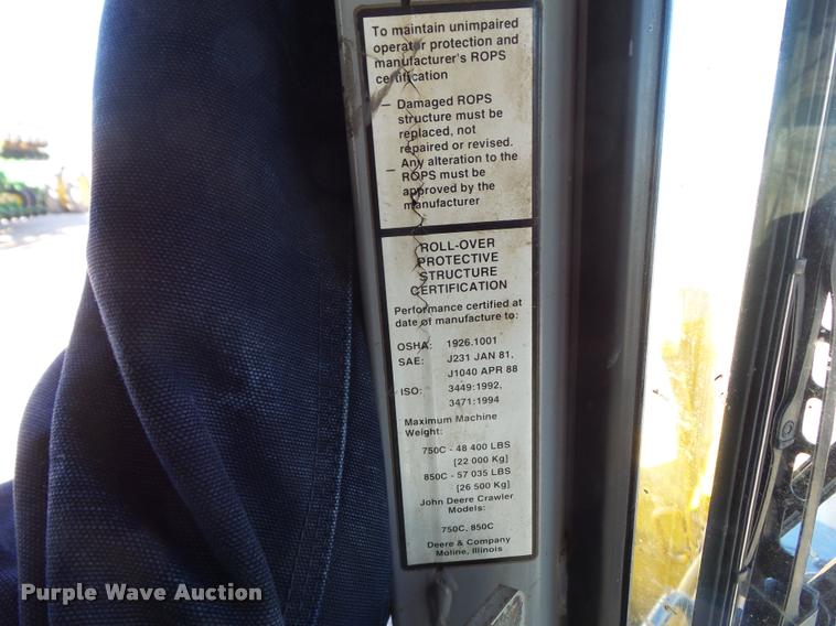 image for item CB9812 2004 John Deere 850C Series II dozer