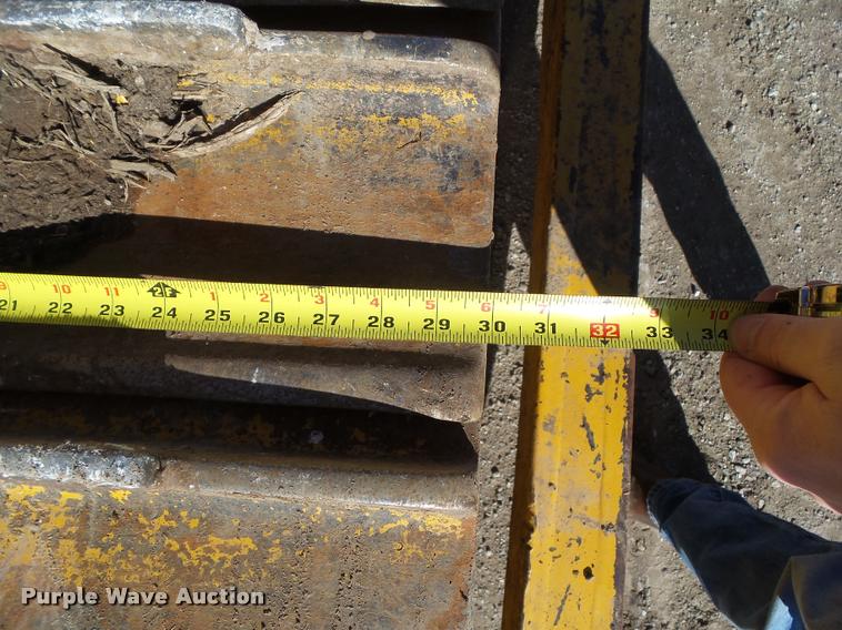 image for item CB9812 2004 John Deere 850C Series II dozer