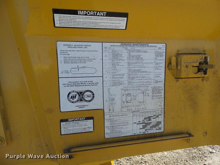 image for item CB9812 2004 John Deere 850C Series II dozer