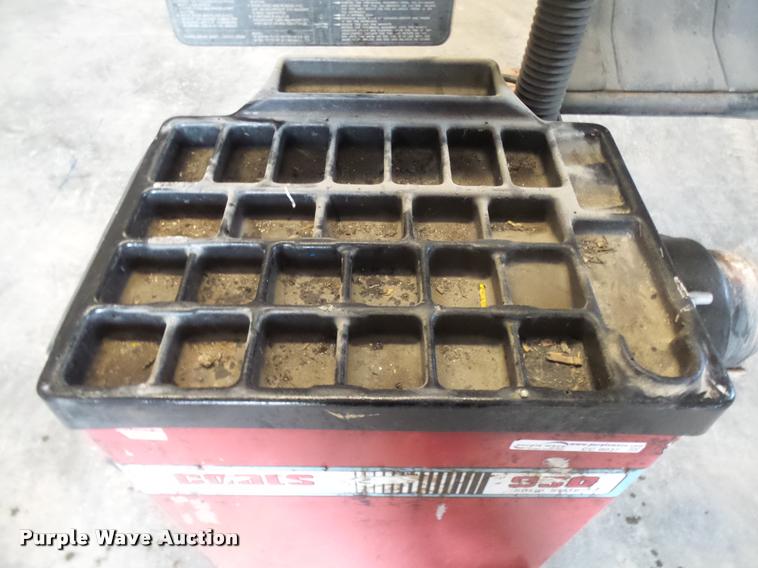 image for item CC9037 Coats 950 tire/wheel balancer