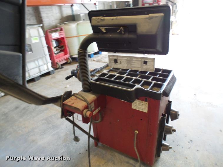 image for item CC9037 Coats 950 tire/wheel balancer