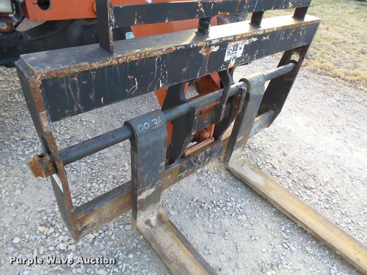 image for item CC9063 1997 Sky Trak 8042 telehandler