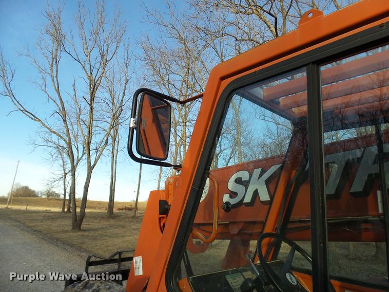 image for item CC9063 1997 Sky Trak 8042 telehandler