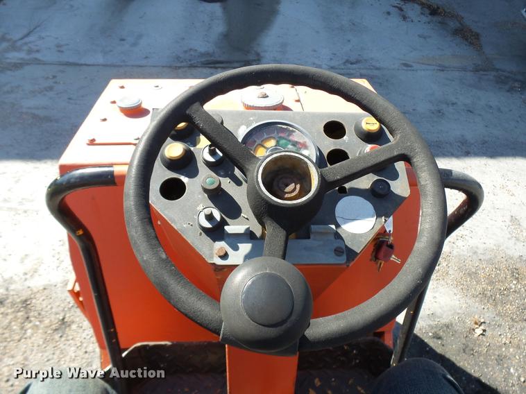 image for item CC9098 Vibromax W255K single drum roller