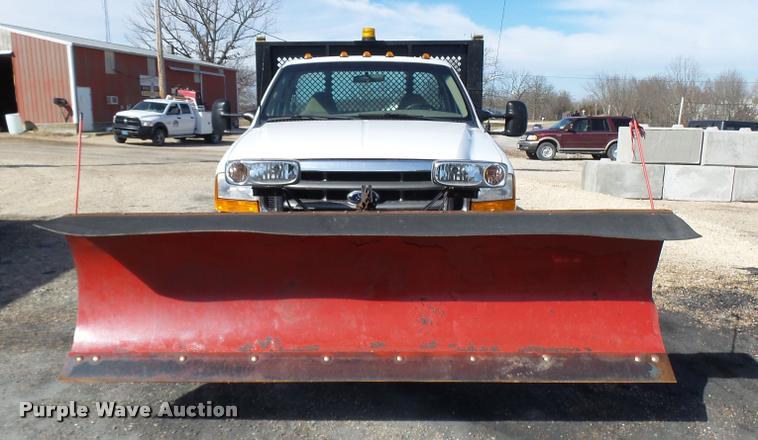 image for item CC9099 2001 Ford F550 Super Duty flat dump bed truck