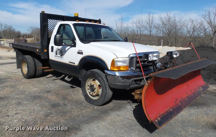 image for item CC9099 2001 Ford F550 Super Duty flat dump bed truck