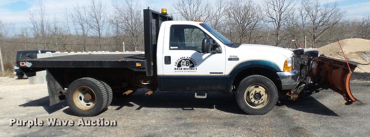 image for item CC9099 2001 Ford F550 Super Duty flat dump bed truck