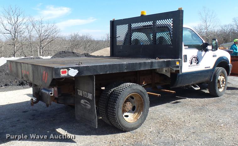 image for item CC9099 2001 Ford F550 Super Duty flat dump bed truck