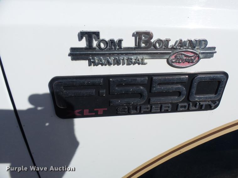 image for item CC9099 2001 Ford F550 Super Duty flat dump bed truck