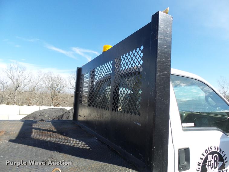 image for item CC9099 2001 Ford F550 Super Duty flat dump bed truck