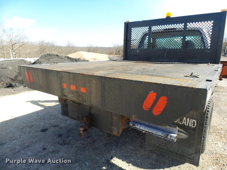 image for item CC9099 2001 Ford F550 Super Duty flat dump bed truck