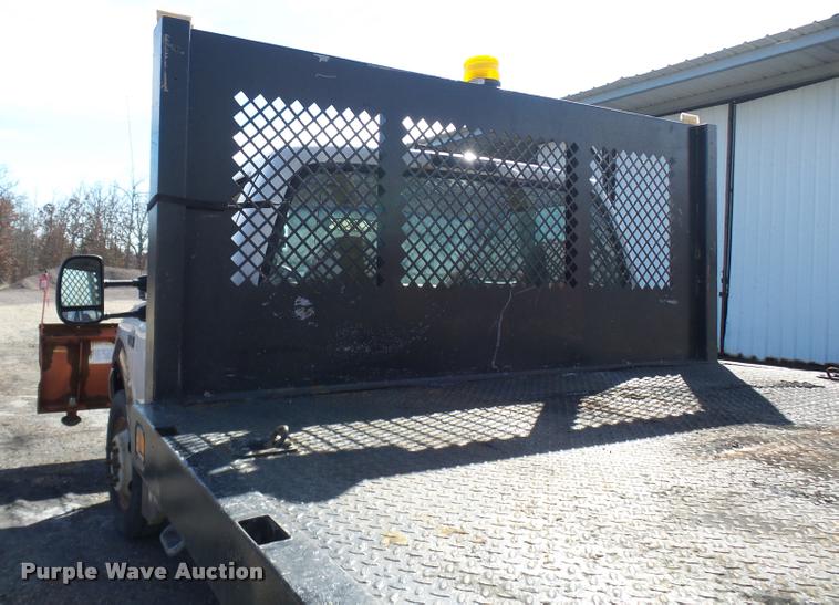 image for item CC9099 2001 Ford F550 Super Duty flat dump bed truck