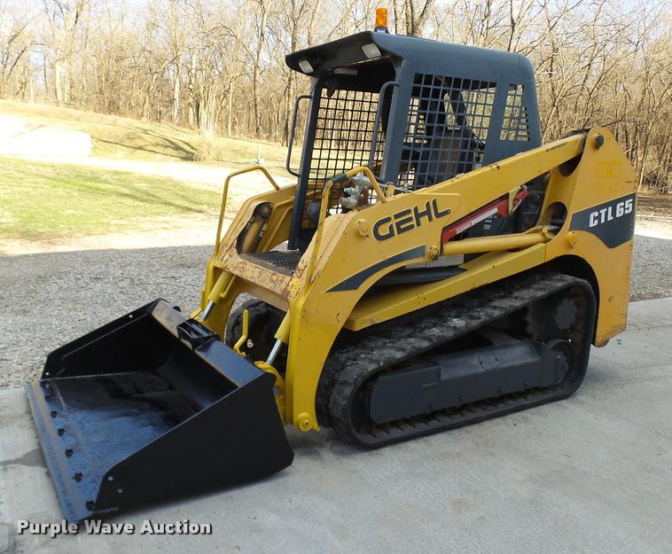 image for item CC9101 2011 Gehl CTL65 skid steer