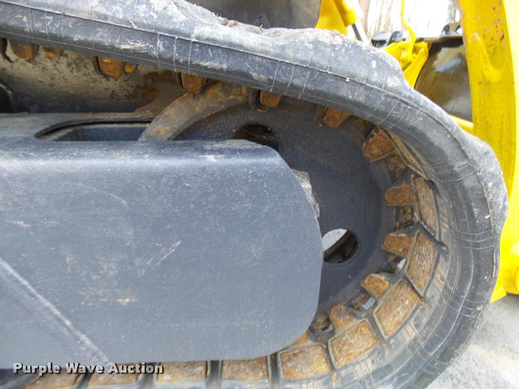 image for item CC9101 2011 Gehl CTL65 skid steer