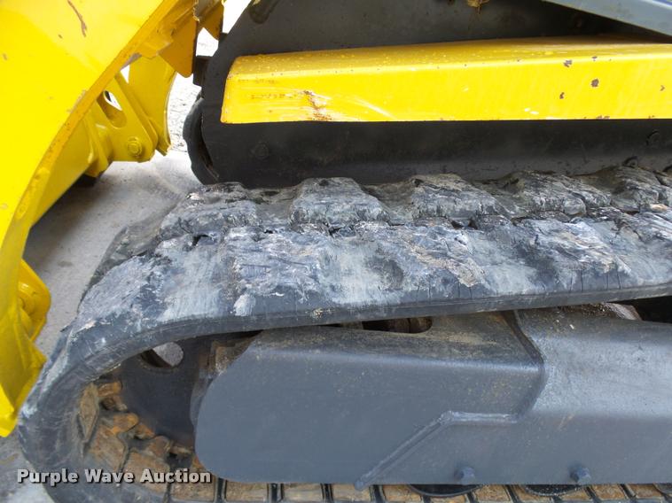 image for item CC9101 2011 Gehl CTL65 skid steer