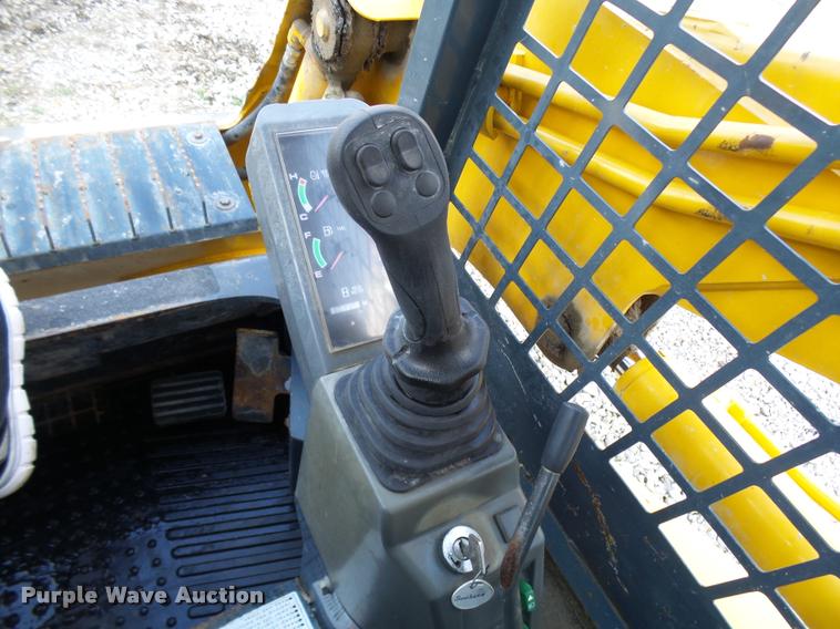 image for item CC9101 2011 Gehl CTL65 skid steer