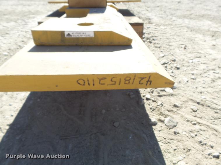 image for item CC9536 (5) Komatsu WA450 wheel loader cutting edges