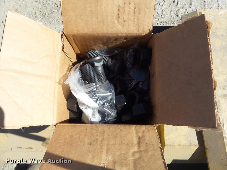 image for item CC9536 (5) Komatsu WA450 wheel loader cutting edges