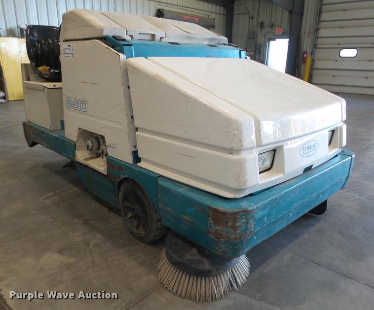 image for item DA0547 Tennant 8410 sweeper scrubber