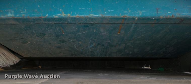 image for item DA0547 Tennant 8410 sweeper scrubber