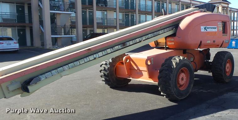 image for item DA3324 1999 JLG 600S boom lift