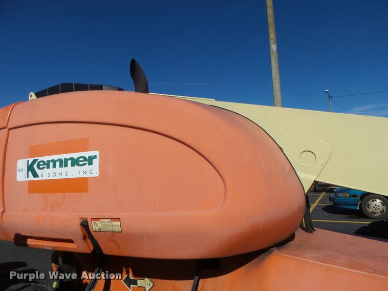 image for item DA3324 1999 JLG 600S boom lift