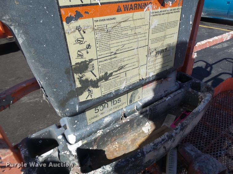 image for item DA3324 1999 JLG 600S boom lift