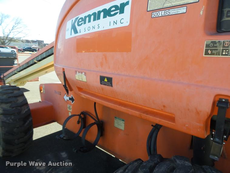 image for item DA3324 1999 JLG 600S boom lift