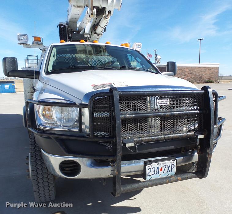 image for item DA3325 2009 Dodge Ram 5500 bucket truck