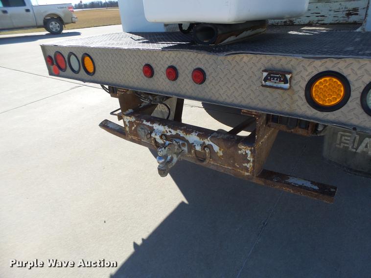image for item DA3325 2009 Dodge Ram 5500 bucket truck