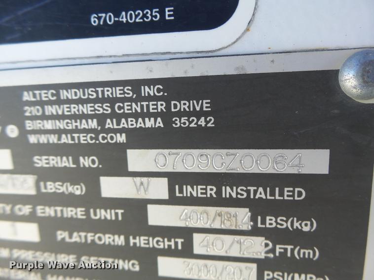 image for item DA3325 2009 Dodge Ram 5500 bucket truck