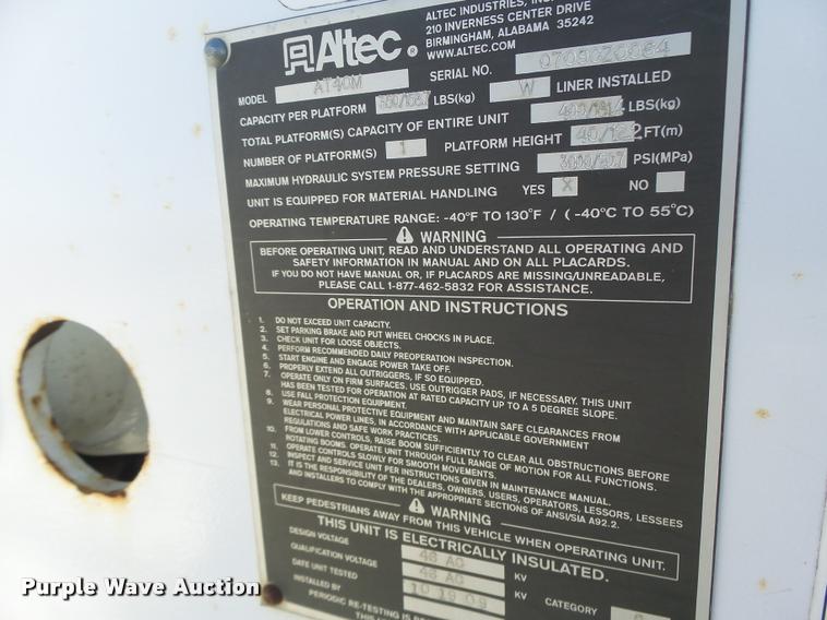 image for item DA3325 2009 Dodge Ram 5500 bucket truck